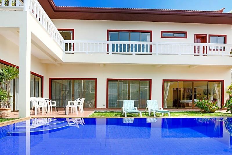 Avoca Pool Villas Pattaya Exterior photo